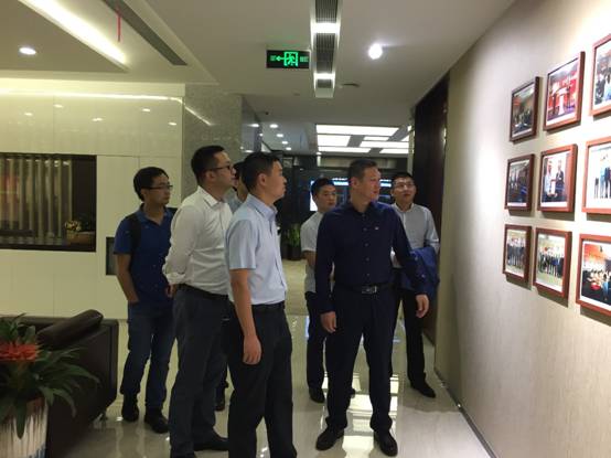 建科集團副總經理羅剛率隊赴上海魯班軟件有限公司進行考察